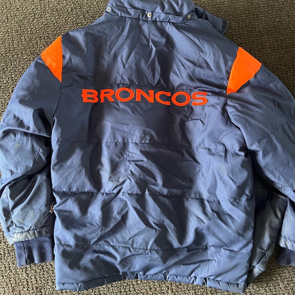 Broncos puffer jacket - Picture 2 of 5